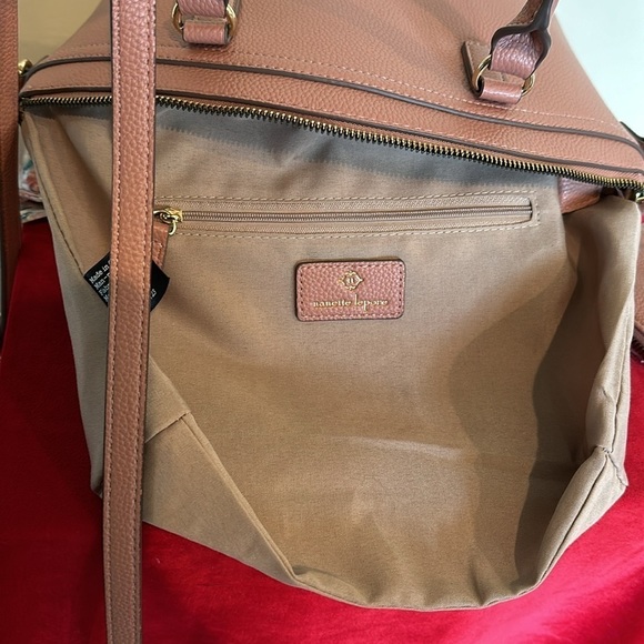 Nanette Lepore convertible handbag crossbody + zip coin pouch $108 MSRP - Picture 10 of 13